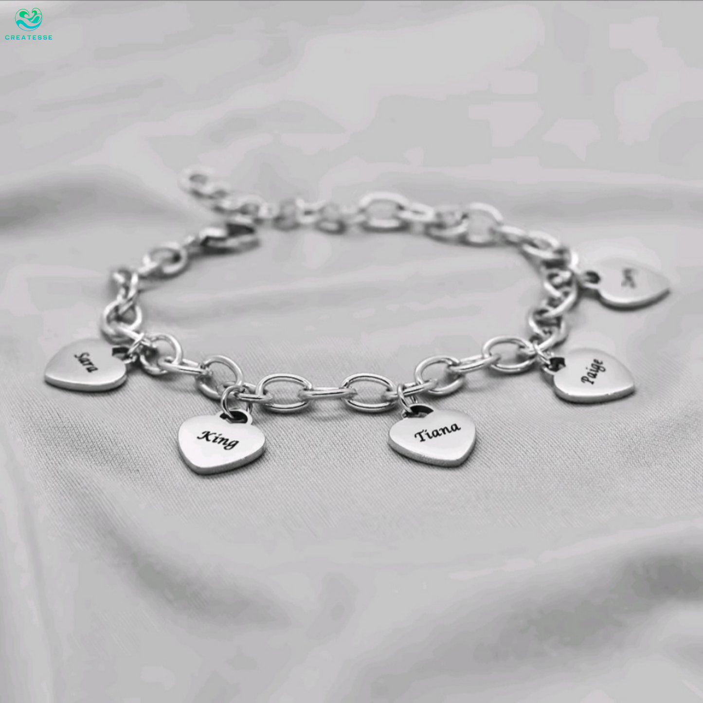 Pulsera de Corazones Grabados