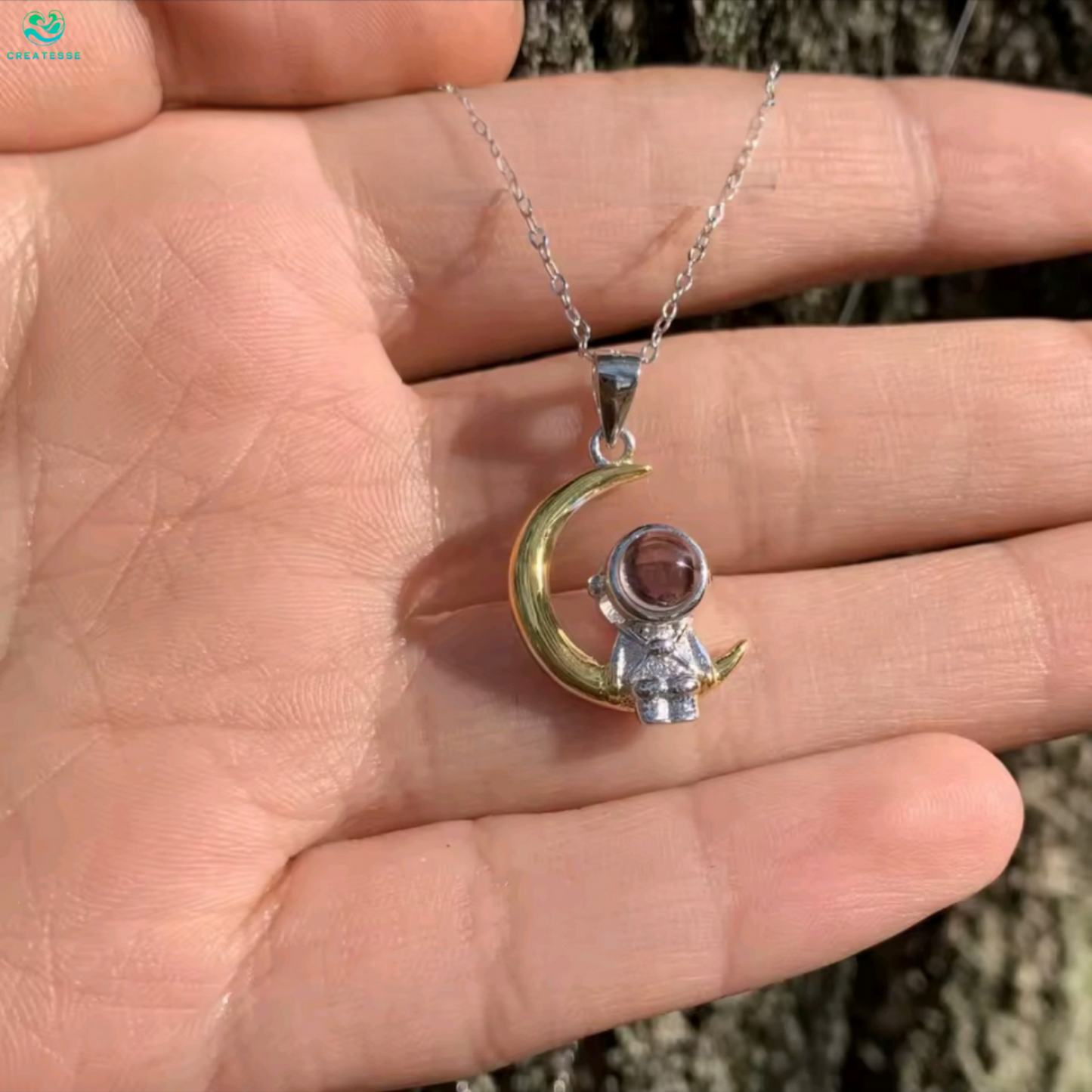 Collar Astronauta con Proyector