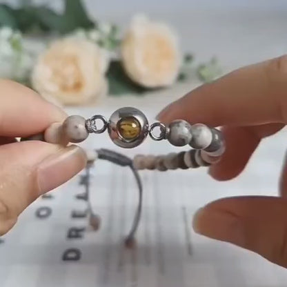 Pulsera de Perlas con Proyector