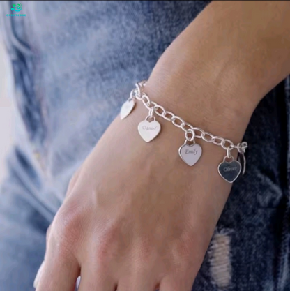 Pulsera de Corazones Grabados