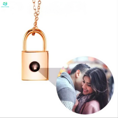 Collar de Candado con Proyector